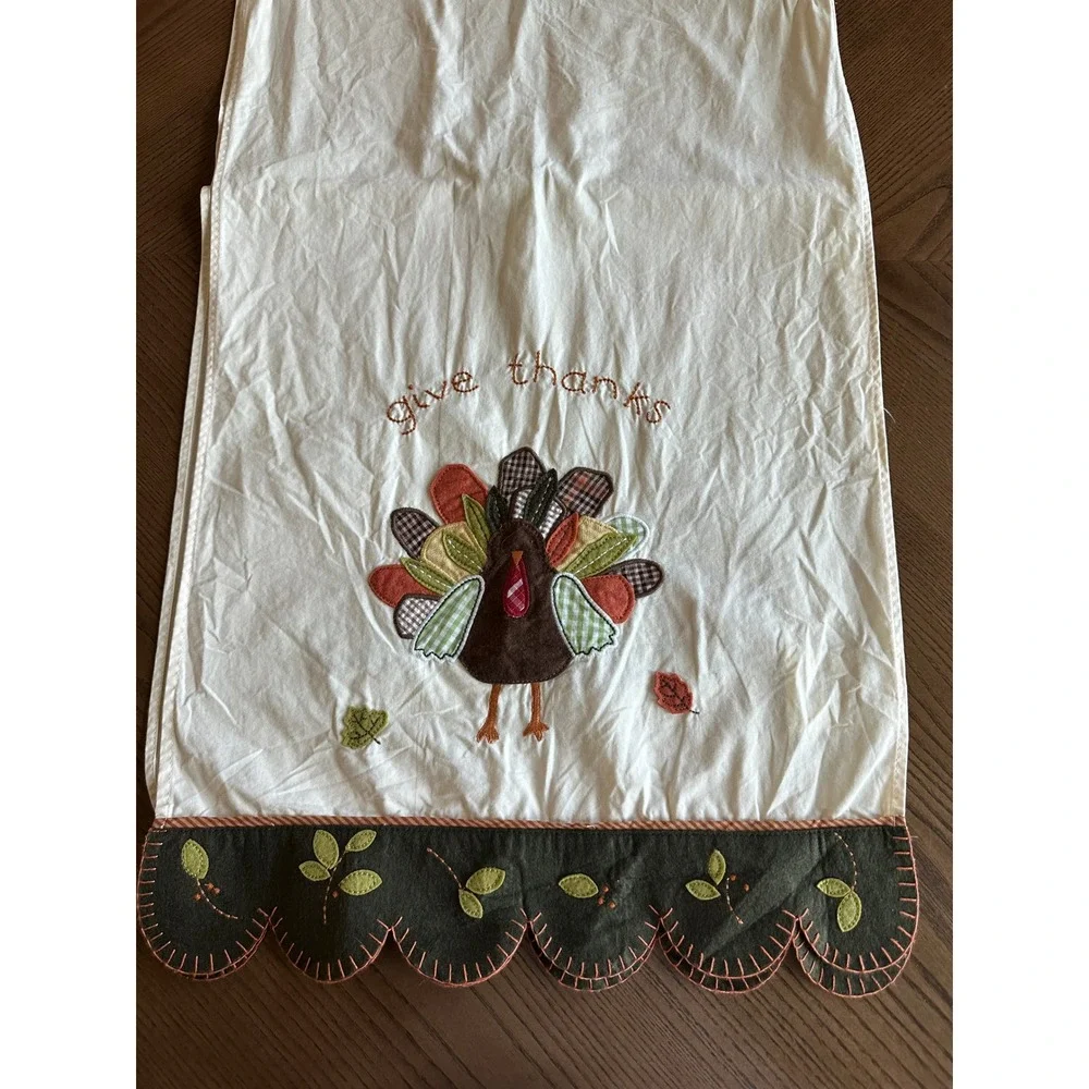 Pottery Barn Kids Give Thanks Turkey Applique Cotton Table Runner 17x70 Ivory